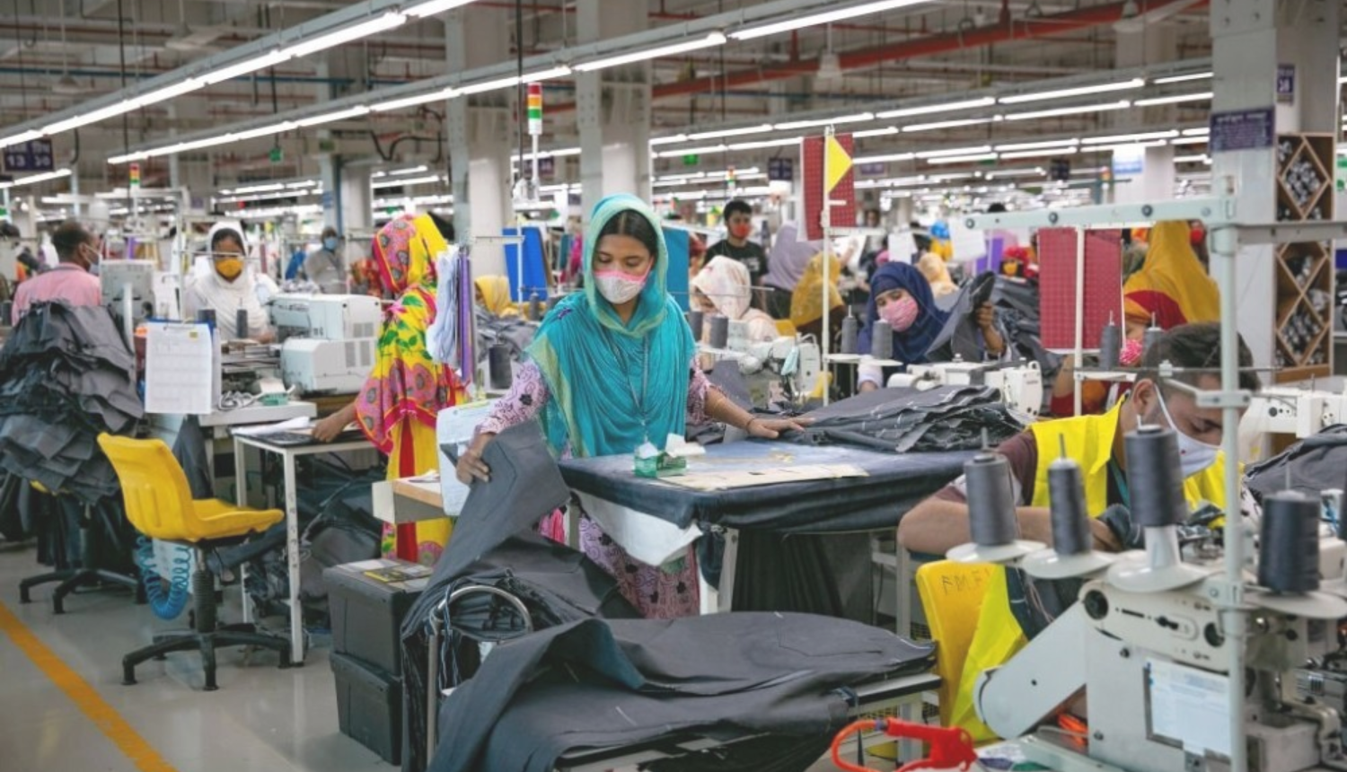 Bangladesh’s Apparel Exports to the US Soar 41.6% in November 2024 - Markedium